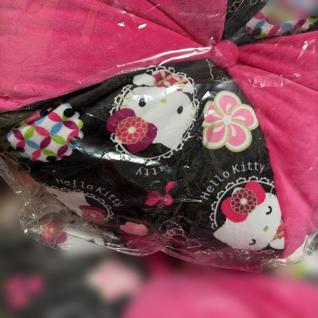 ハローキティ♡フロアクッション　2個セット　和柄　分厚い　しっかり　2017