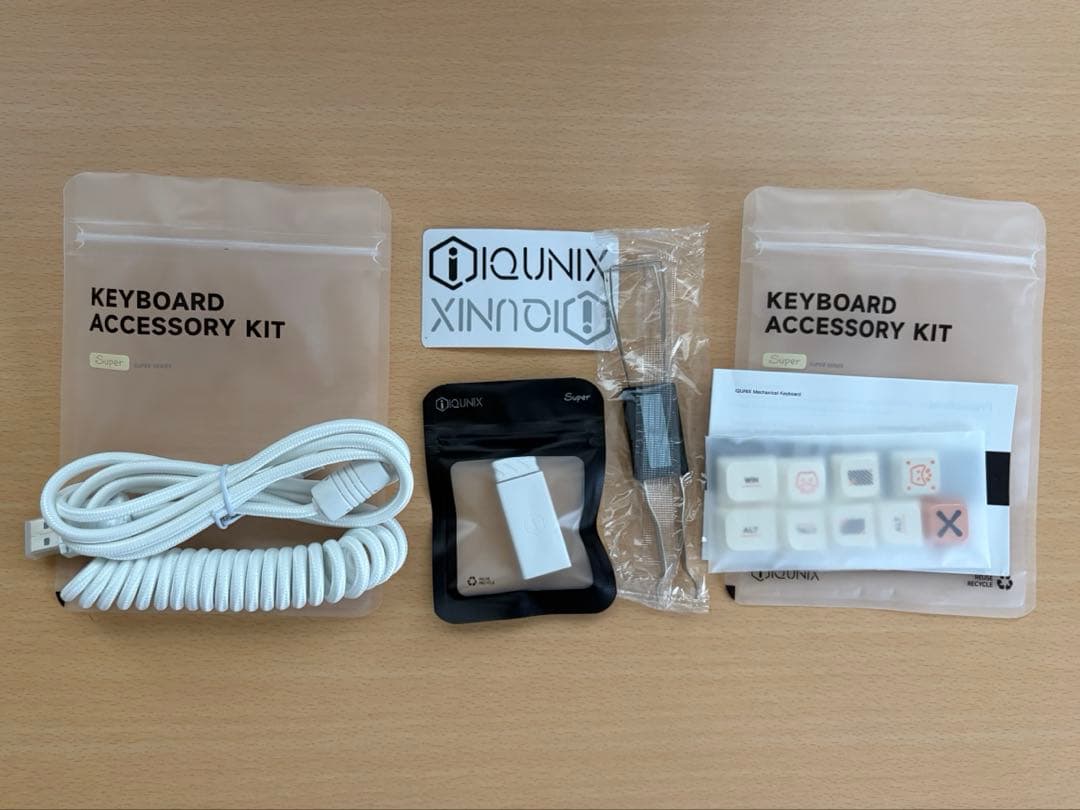 IQUNIX Magi65 オークルホワイト