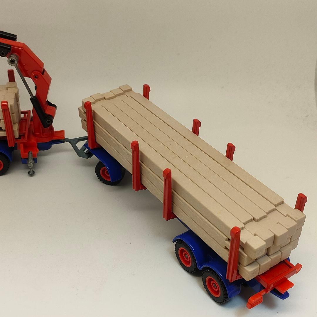 大きめ ドイツ Siku（ジク）製 DAF 95 ガレージ運搬トラック