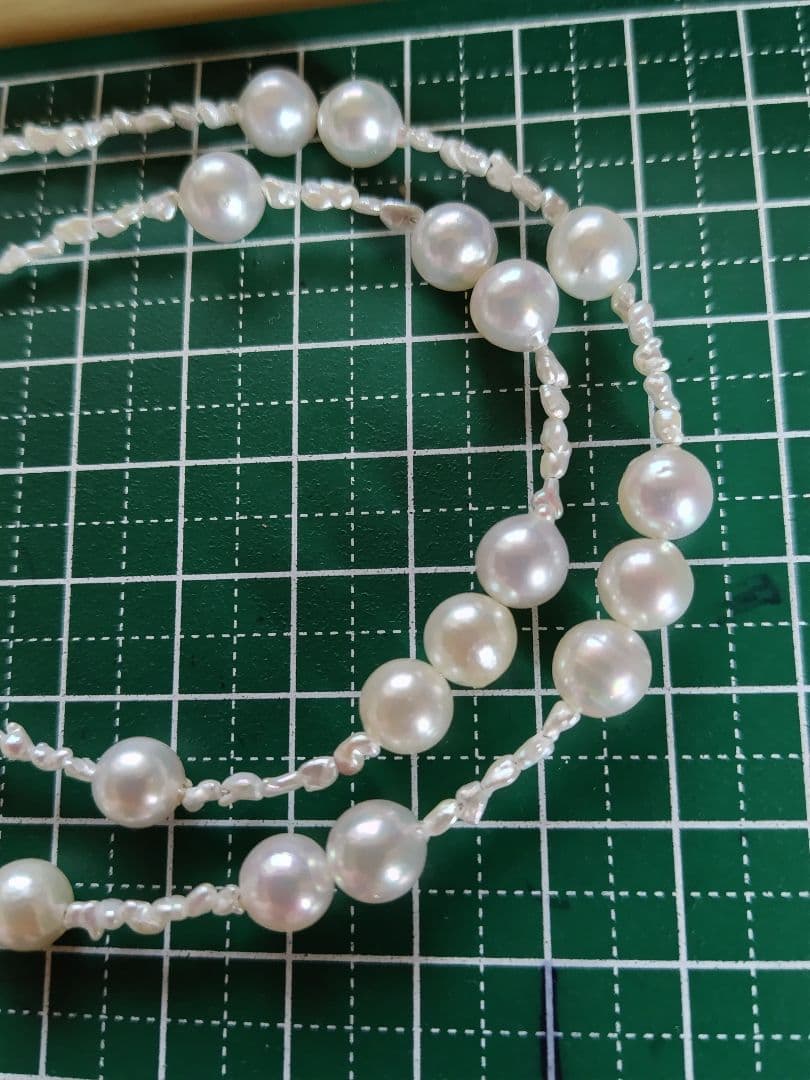 アコヤ真珠、あこや芥子パールの、セミロングネックレス