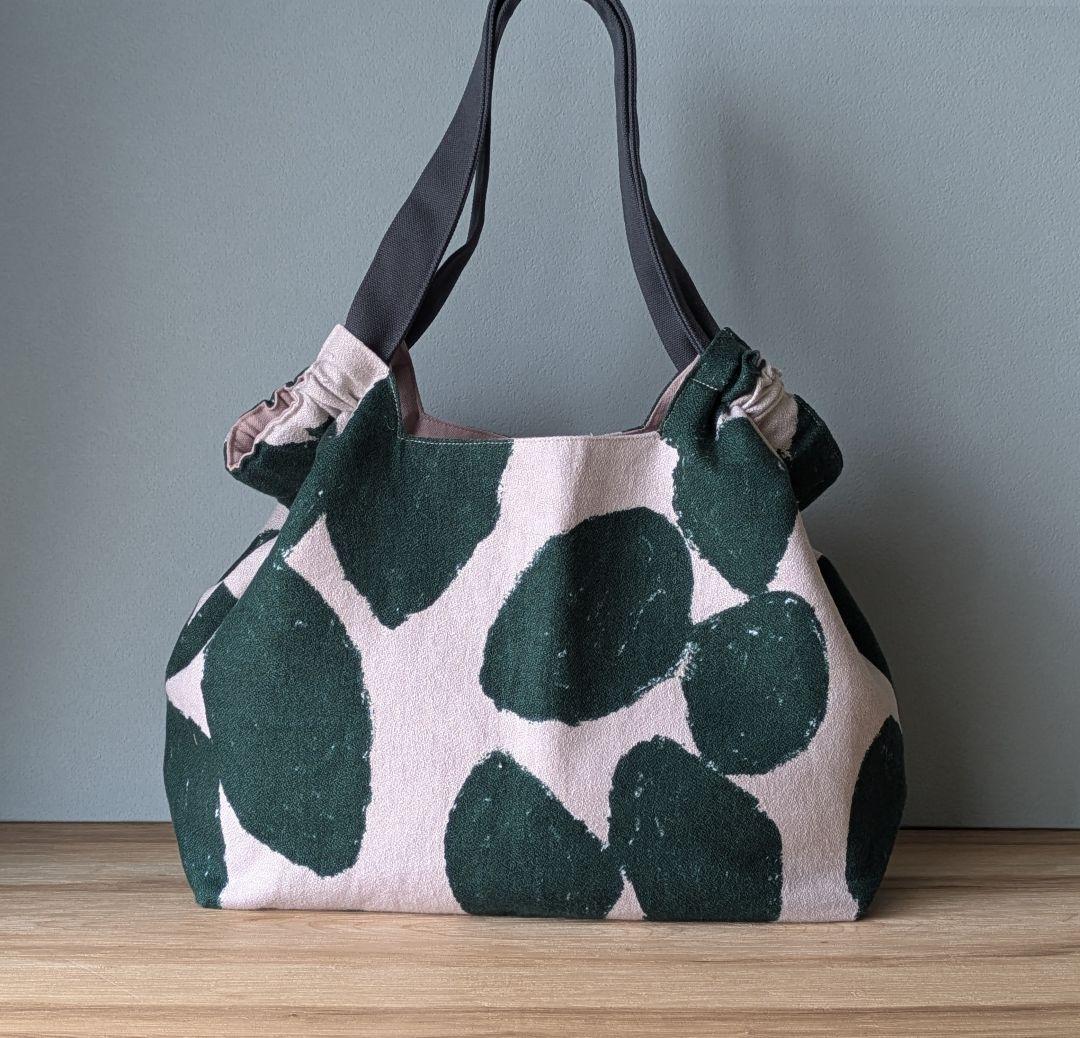 【訳あり】ミナペルホネンハンドメイドシャーリングバッグ（スローダンス）