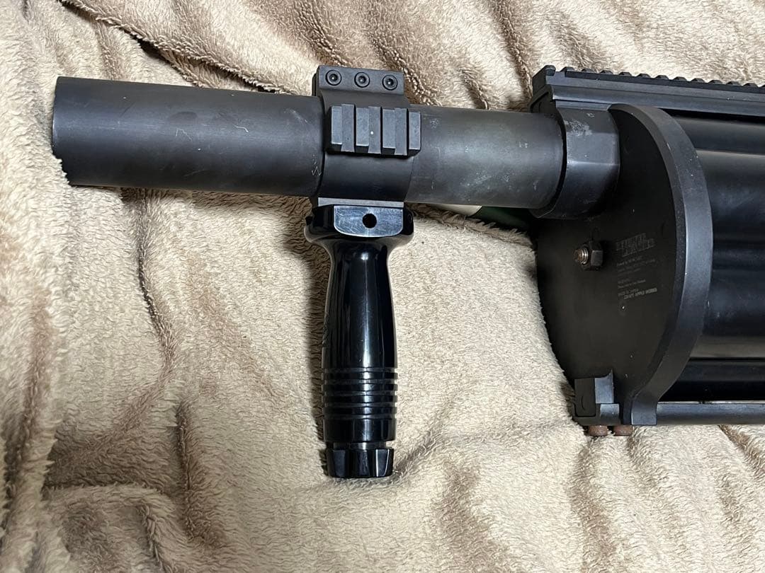 CAW リボルバーランチャー