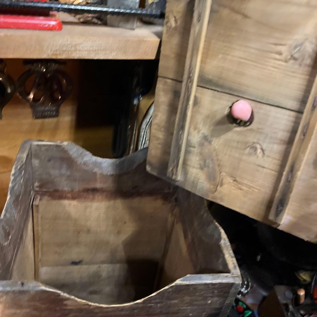 アンティーク木製ランタンスタンド 収納付き