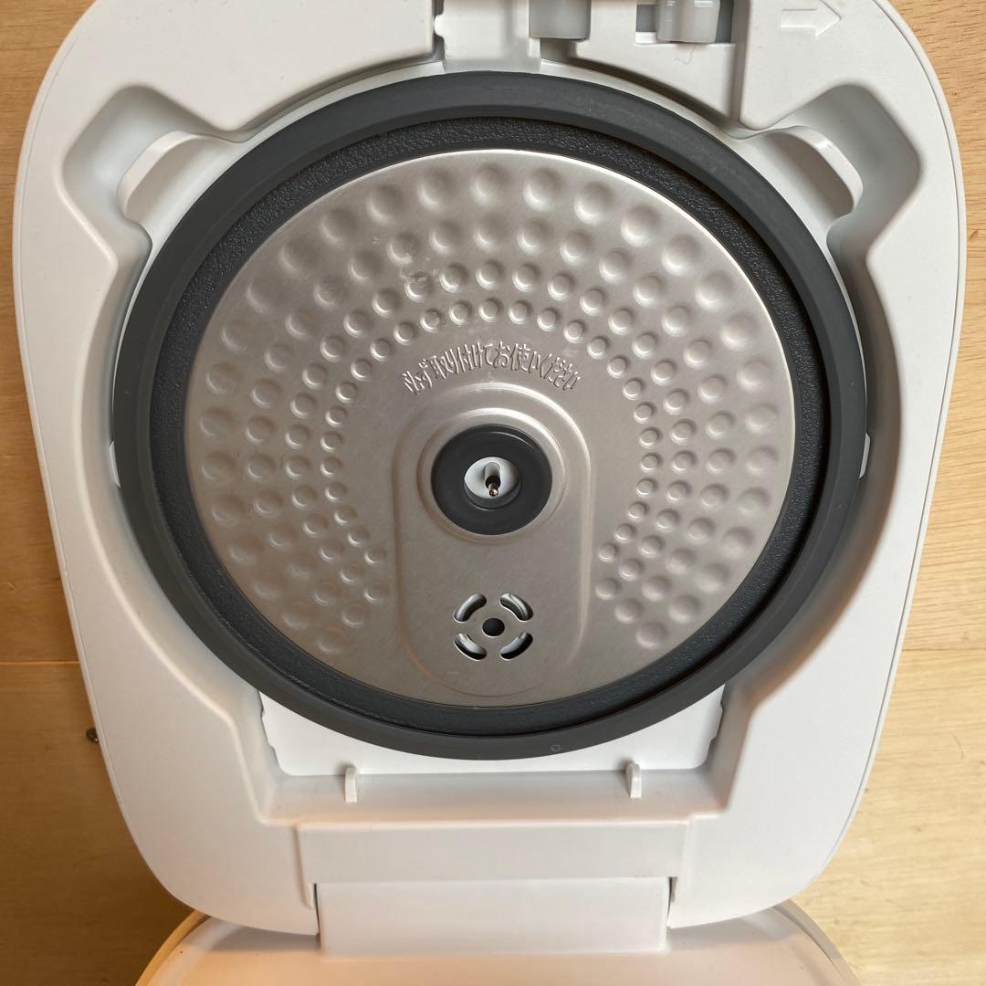 YRC-H05J1(UW) IHジャー炊飯器　2023年製