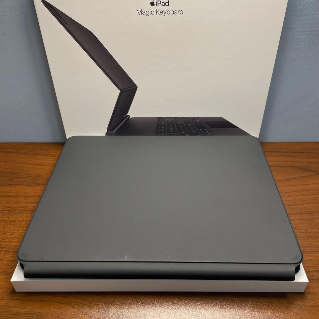 iPad Pro 12.9第4世代 256GB Magic Keyboard