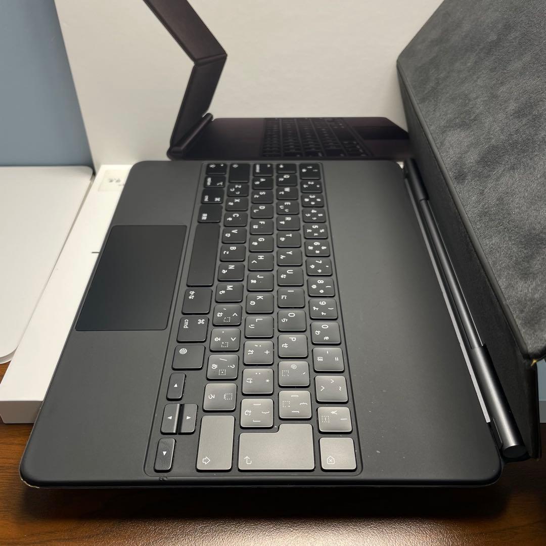 iPad Pro 12.9第4世代 256GB Magic Keyboard