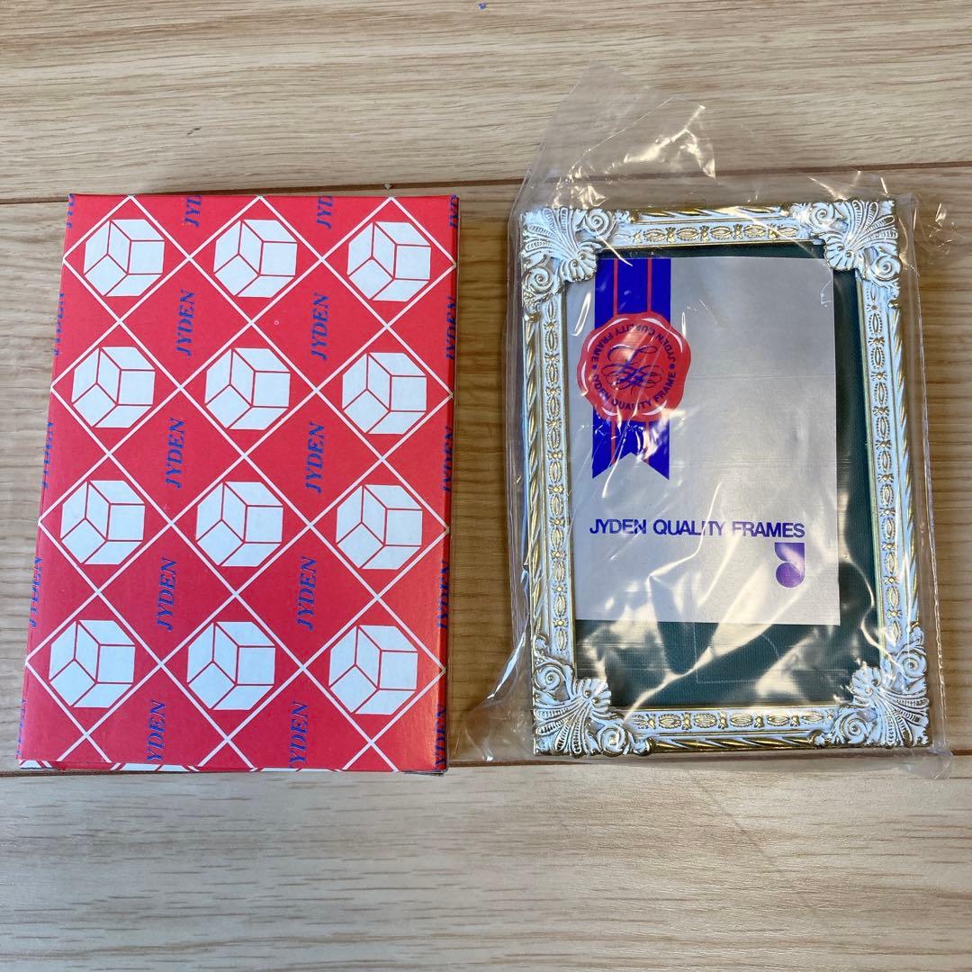 【未使用】写真立て　9×13cm 凸型ガラス　JYDEN デンマーク製