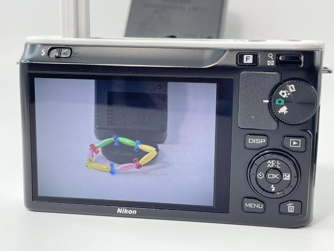 Nikon 1 J1 ミラーレスデジカメ 本体 #3A06