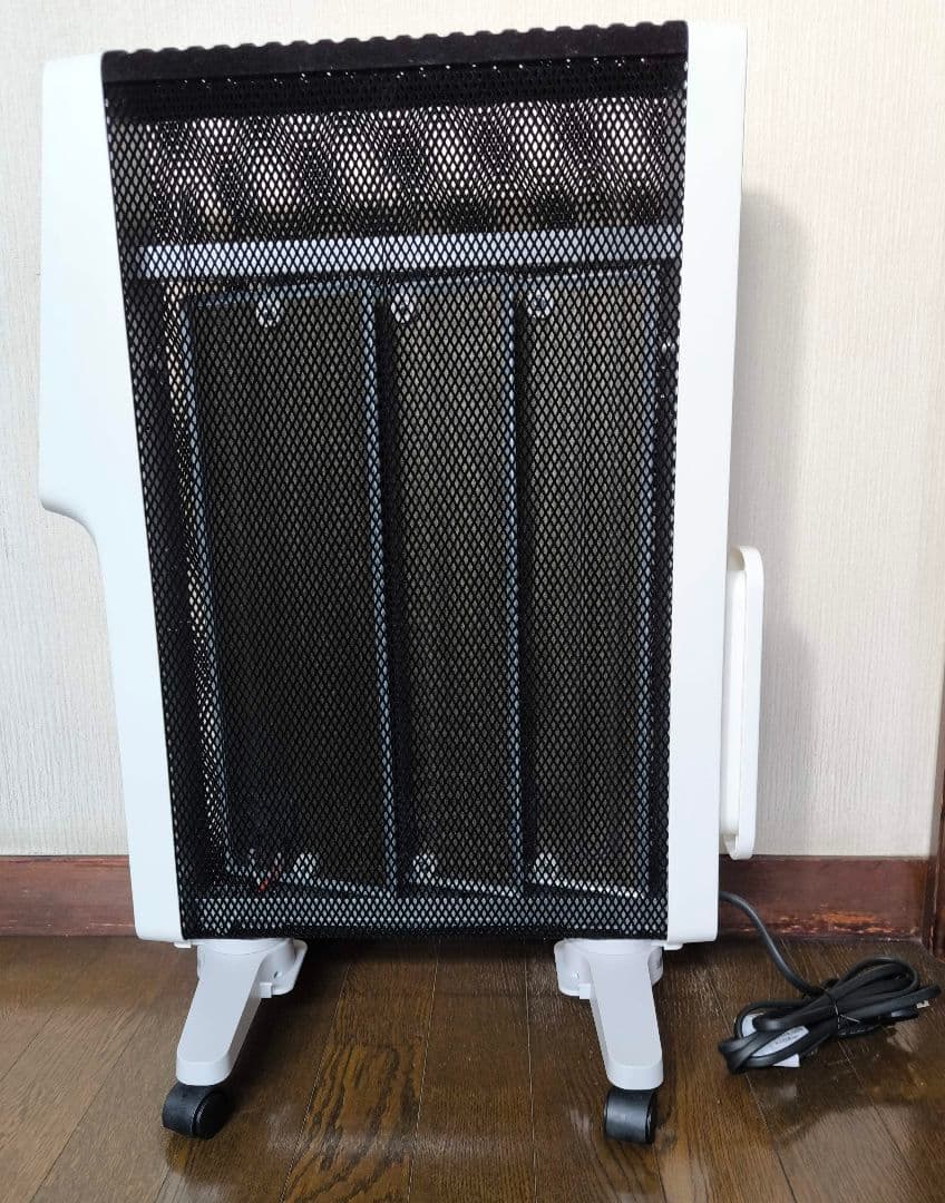 シロカ 遠赤軽量ヒーター ホワイト SN-M351 W かるぽか　かるポカ