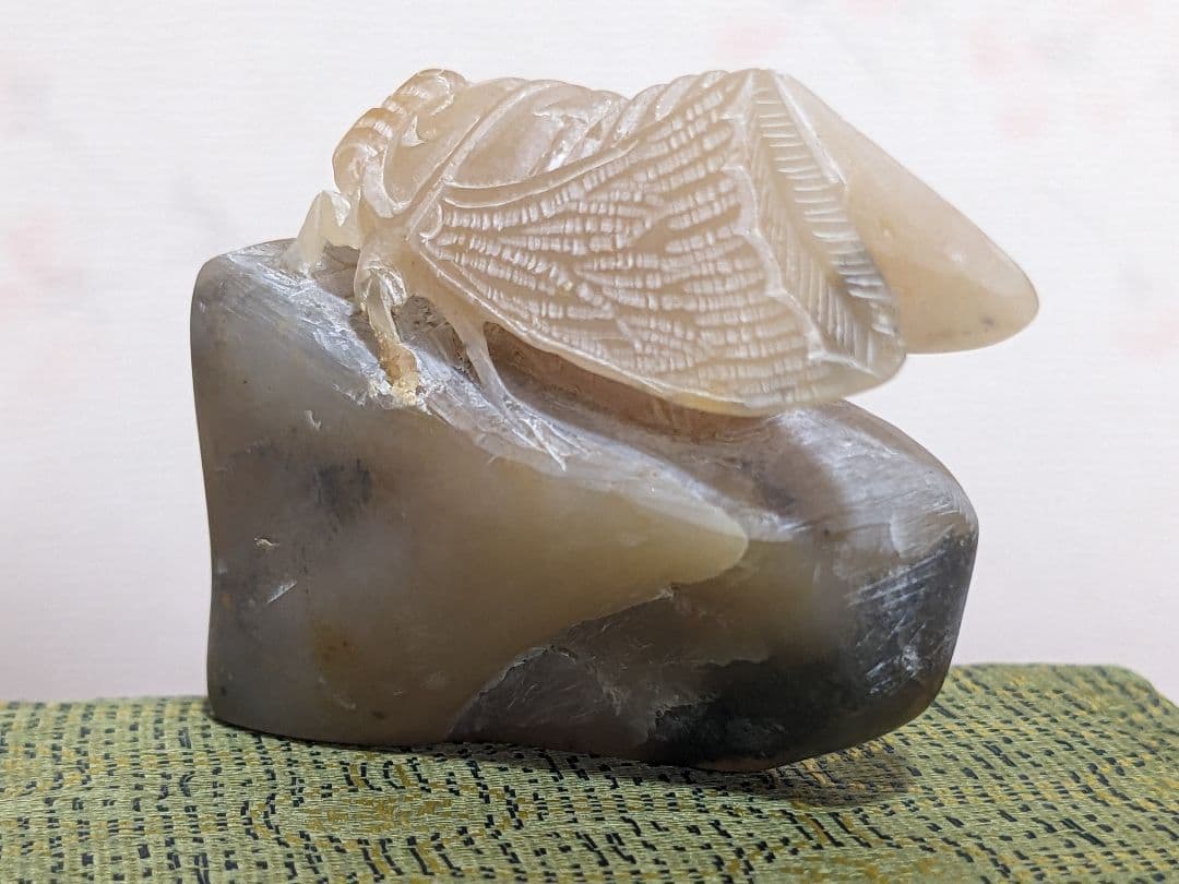♦中国工芸美術品 極細密 蝉 透かし彫り細工 縁起物 置物飾り 綺麗な美品