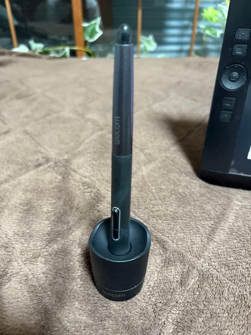 Wacom Cintiq 13HD DTK-1301 動作品