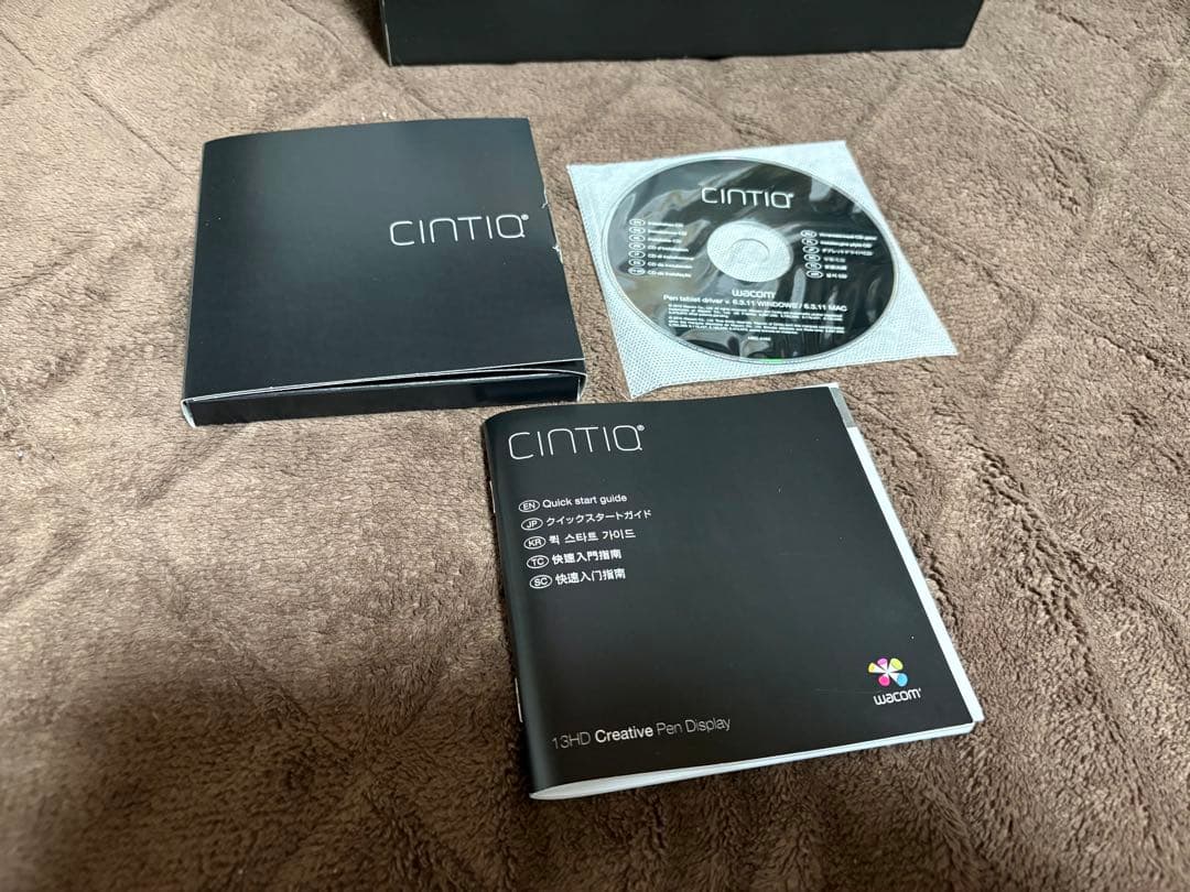 Wacom Cintiq 13HD DTK-1301 動作品