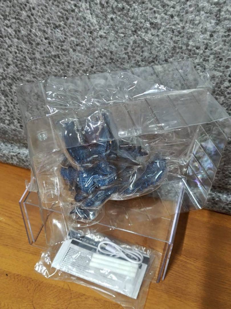 デフォリアル　ゴジラ(2019)開封品 　LED発光ミスト噴射機能付