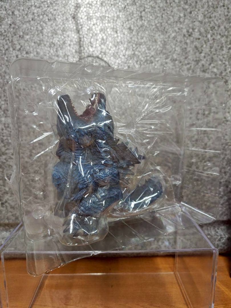 デフォリアル　ゴジラ(2019)開封品 　LED発光ミスト噴射機能付