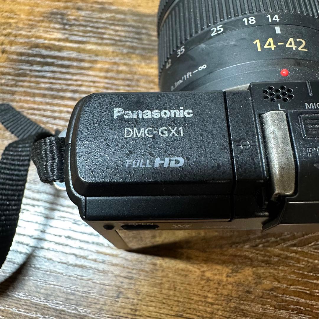 LUMIX GX1 ミラーレスカメラ 14-42mm