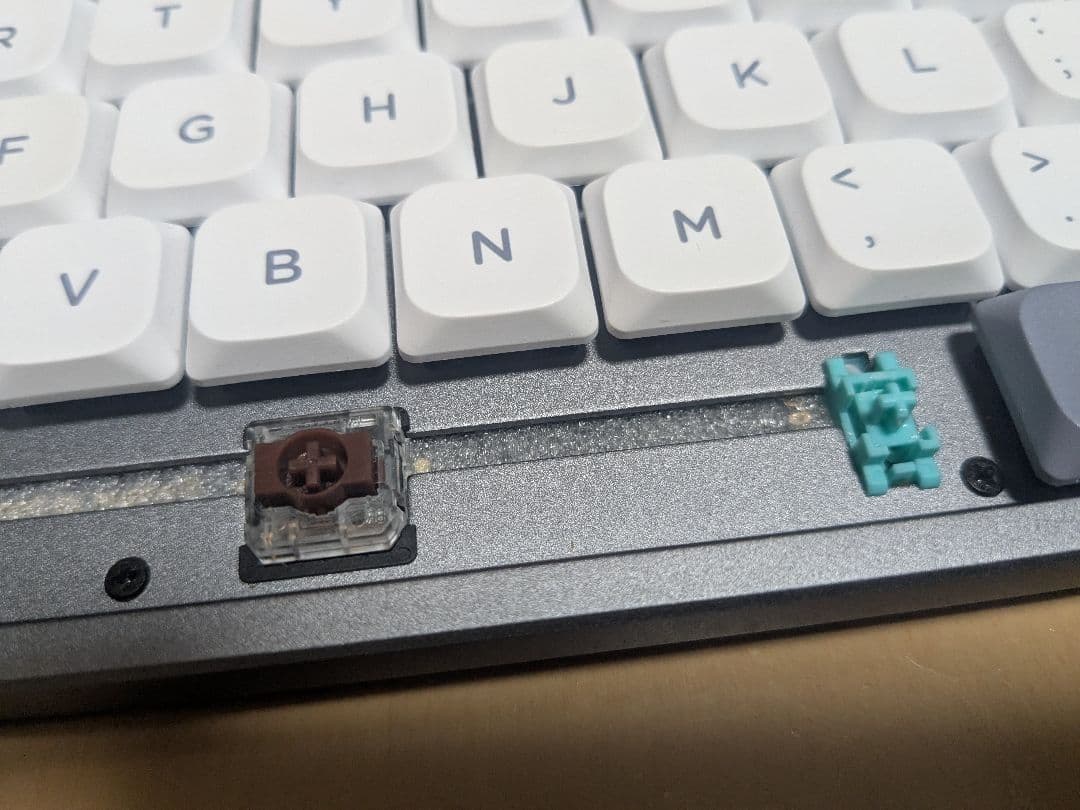 NuPhy air75 V1 茶軸　改造済み