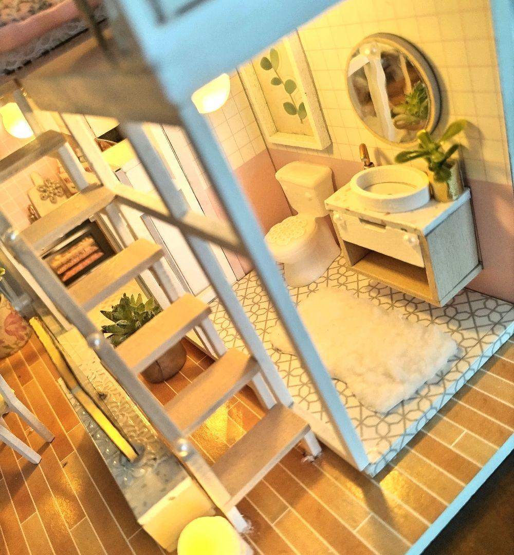 *完成品*ドールハウス 2階建て 防塵カバー 春色 ピンク屋根 ティータイム