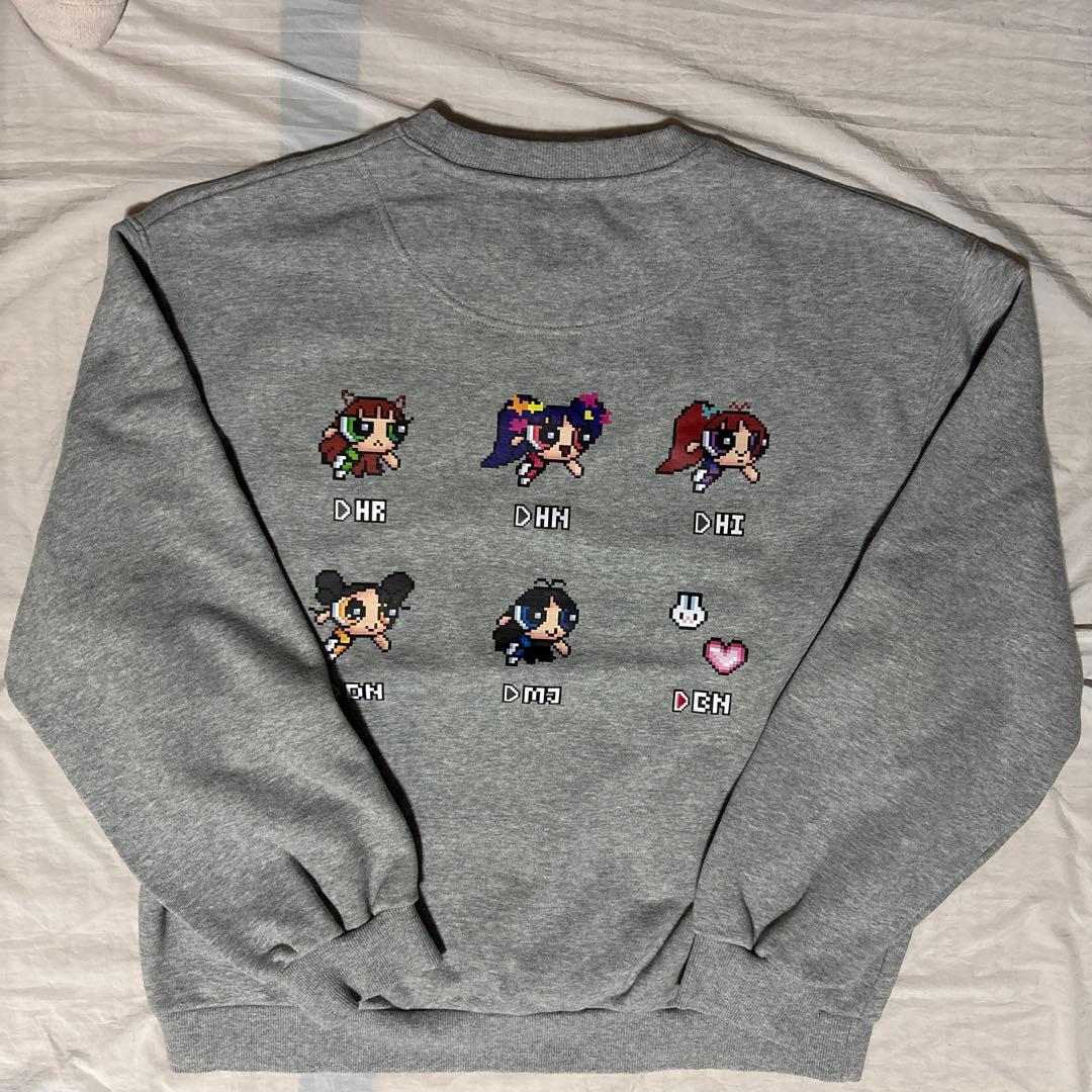 NewJeans トレーナー