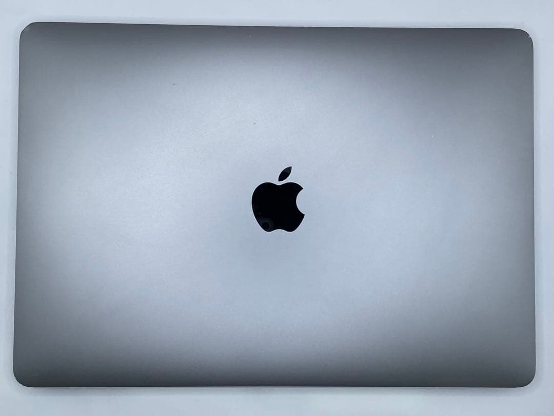 MacBook Air M1 2020 13インチ8GB / 512GB 中古品