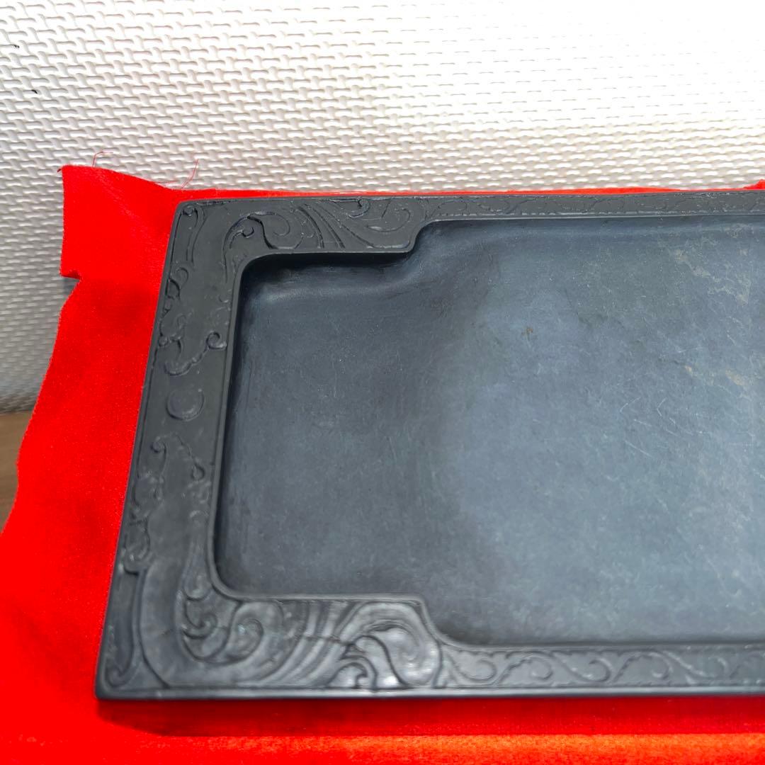 ⭕️端渓硯　彫刻入り長方研　41mmと分厚い作品　石紋綺麗