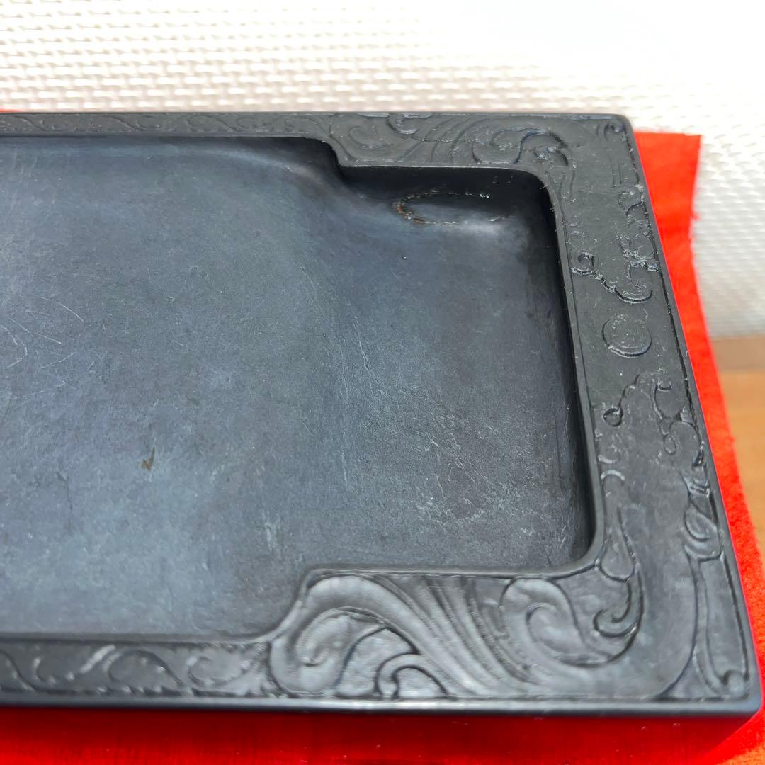 ⭕️端渓硯　彫刻入り長方研　41mmと分厚い作品　石紋綺麗