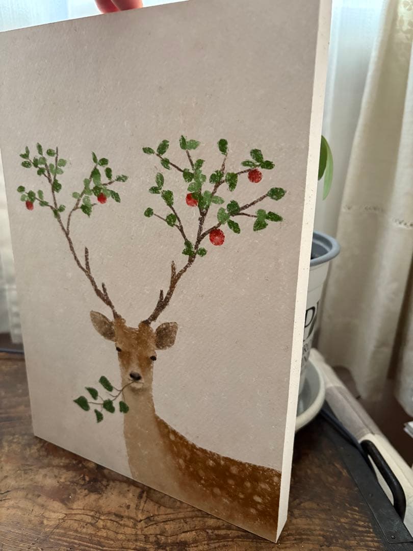 赤い実　Akira Kusaka シカと植物のアート作品