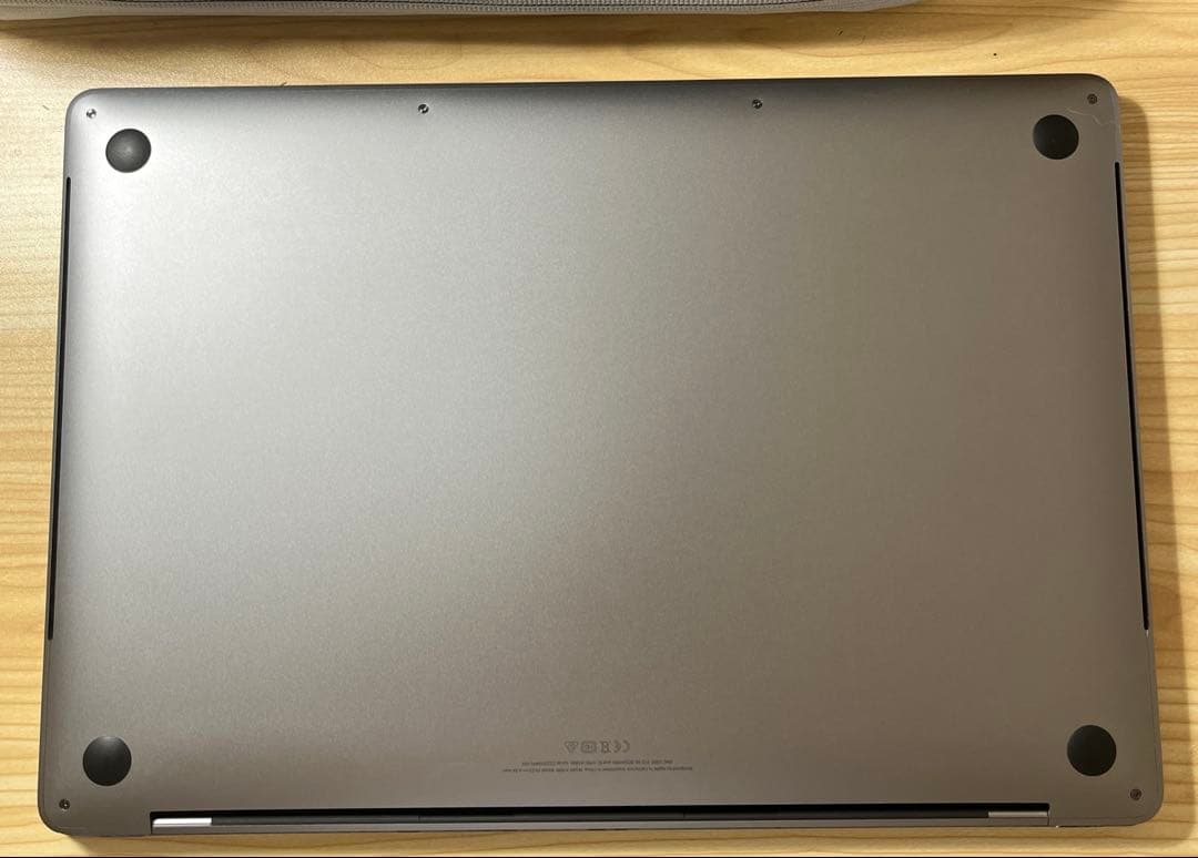 MacBook Pro 2019 15 i9 16GB 1TB 美品