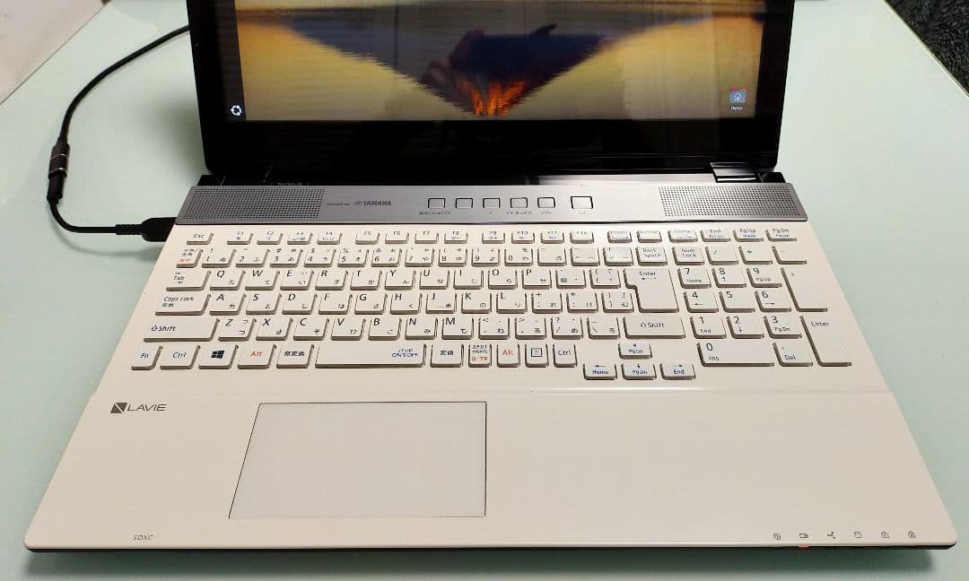 美品中古、高速i7のフォーマルなデスクノートのNEC PC-NS750GAW
