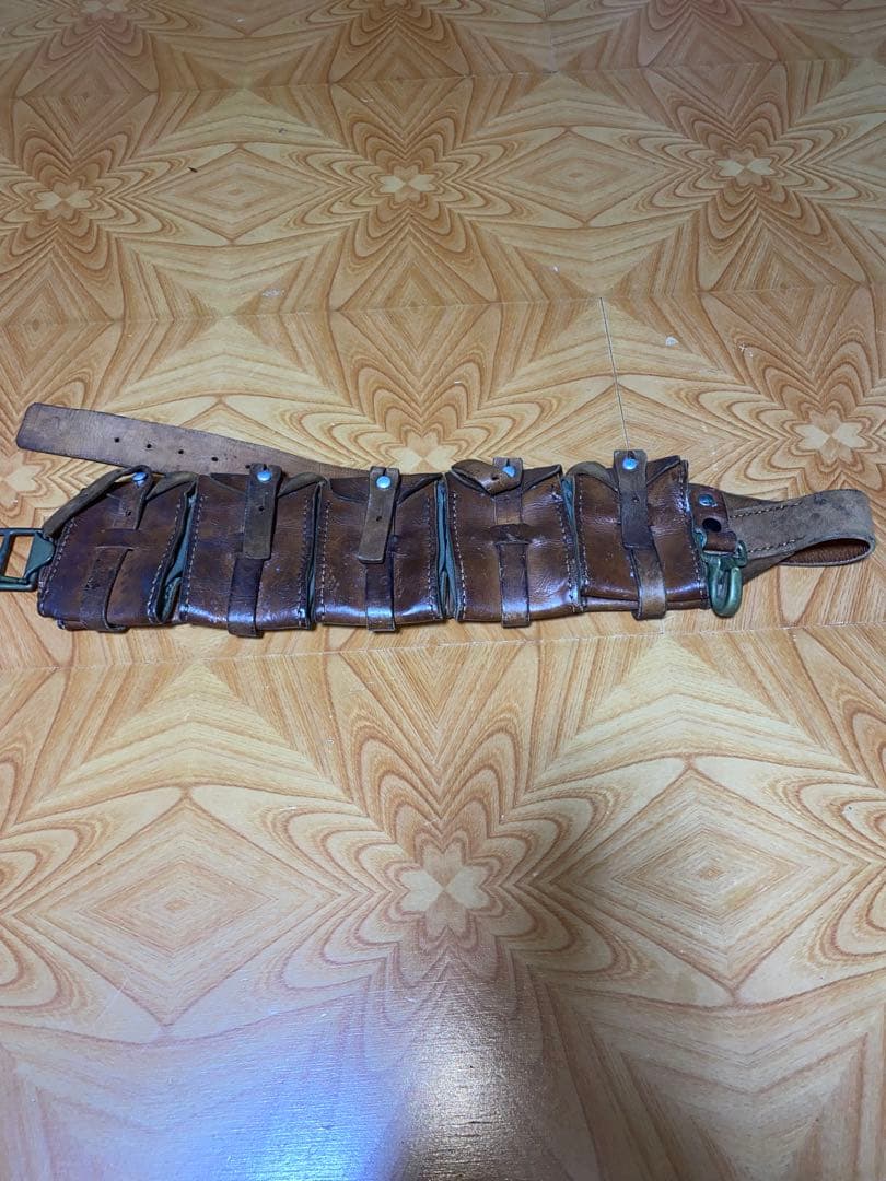 スウェーデン軍本革5連バンダリア ヴィンテージ