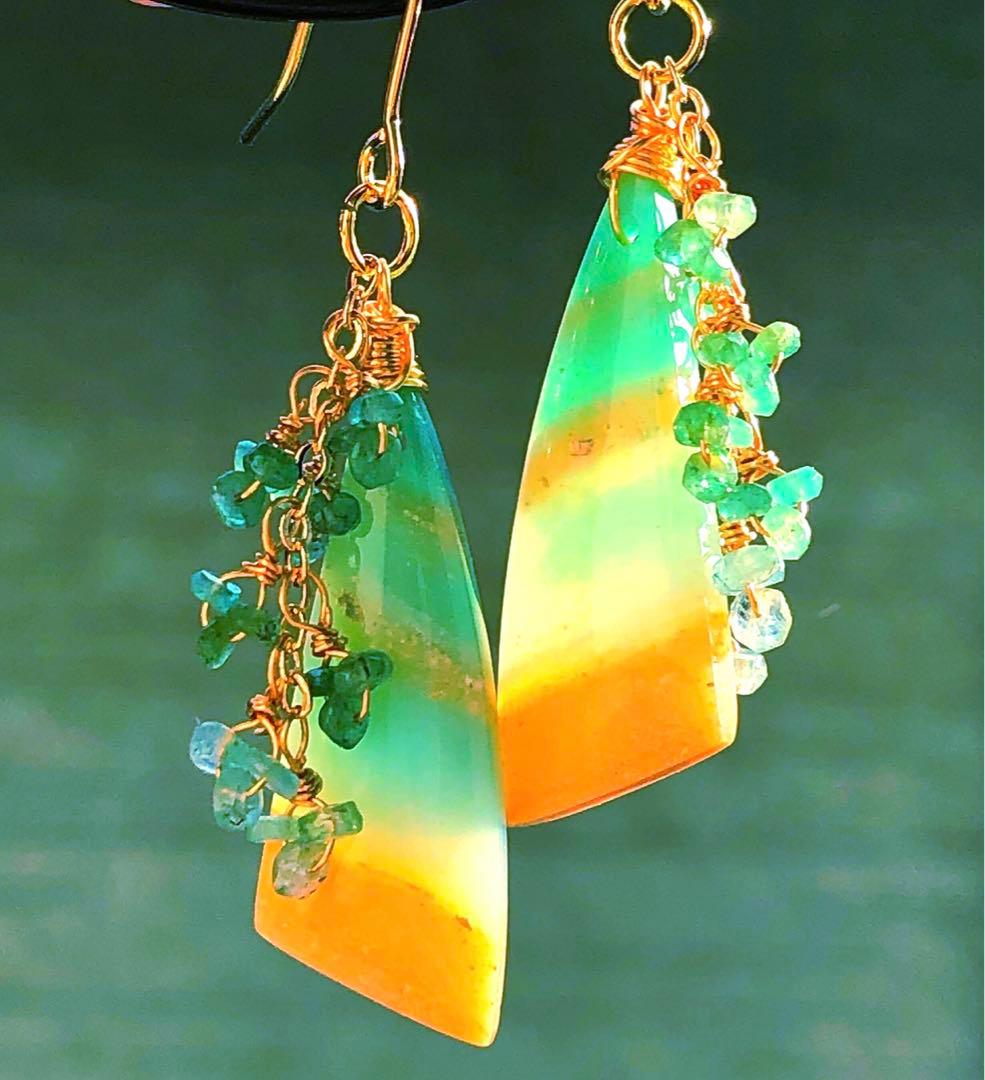 天然石②☆極上ブルーオパライズドウッド×ザンビア産エメラルドのピアス14kgf