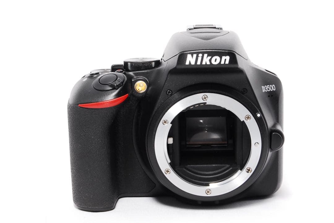 すぐ使える◆ショット数7613回◆Nikon D3500◆一眼レフカメラ◆美品◆