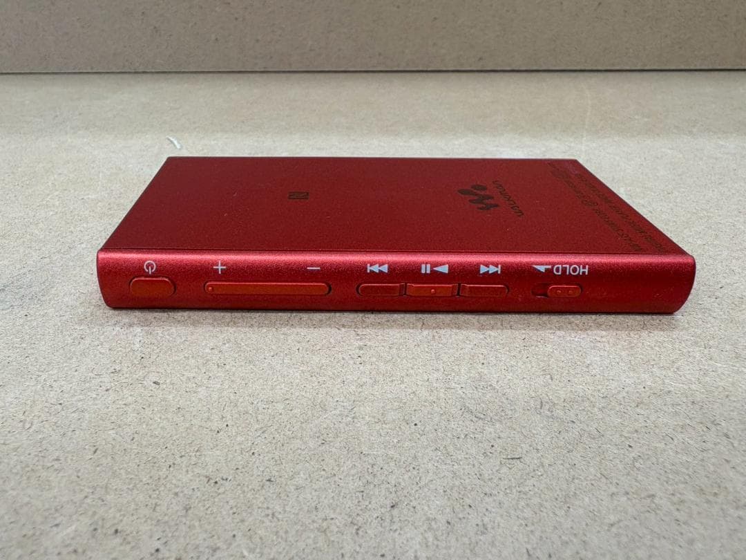 Sony ウォークマン NW-A35 レッド　中古 ケース付き