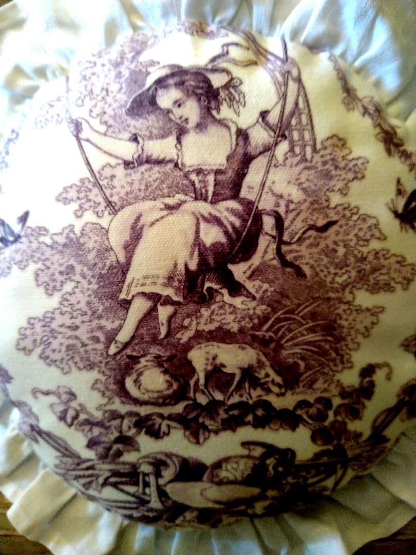 〜Sold〜★フランスアンティーク　イニシャル　刺繍　トワルドジュイ　クッション