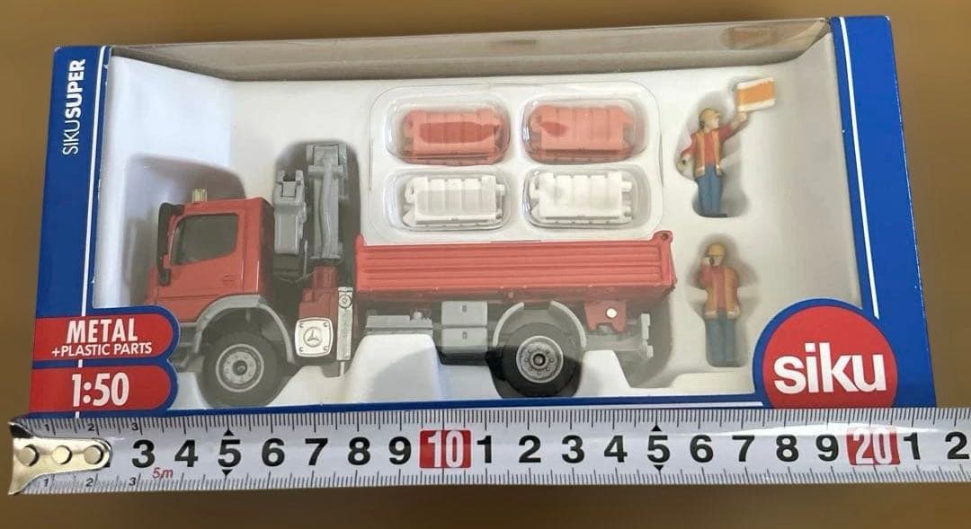 siku メルセデス・アテゴ クレーン付き 1/50スケール