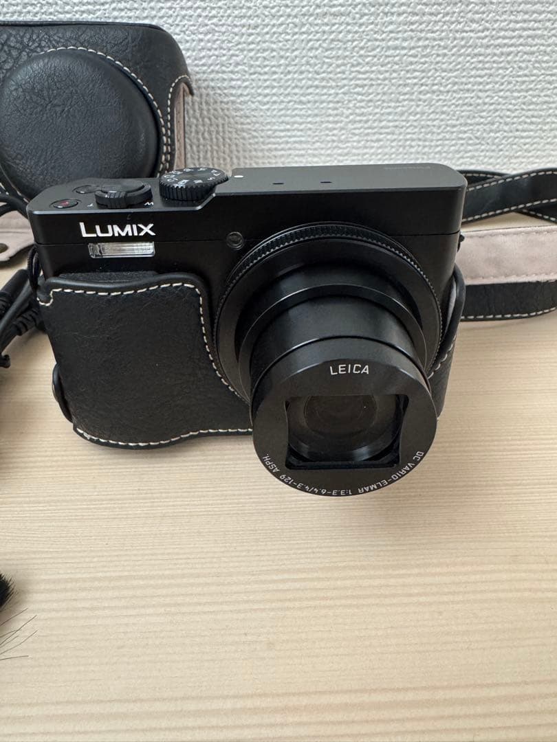 Panasonic LUMIX TZ99 コンパクトデジタルカメラ　ケース付