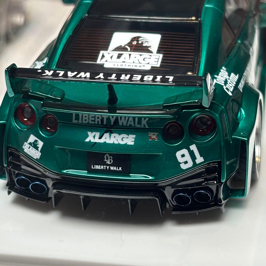 Make Up 1/43 LBWK × XLARGE NISSAN 35GT