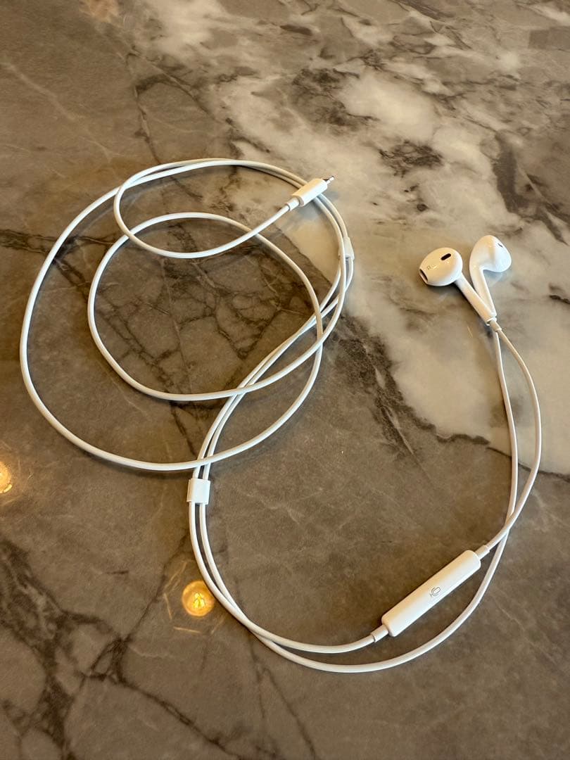 b*y様 【おまけ多数】iPhone 14 256GB