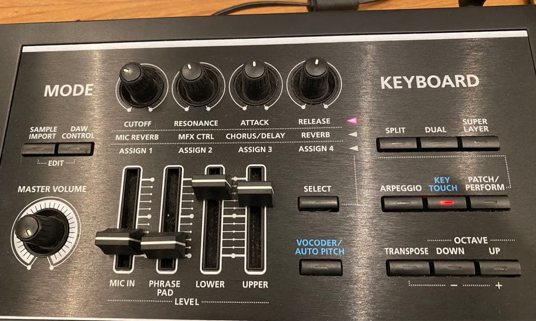 Roland JUNO-DS61B シンセサイザー　限定ブラックカラー