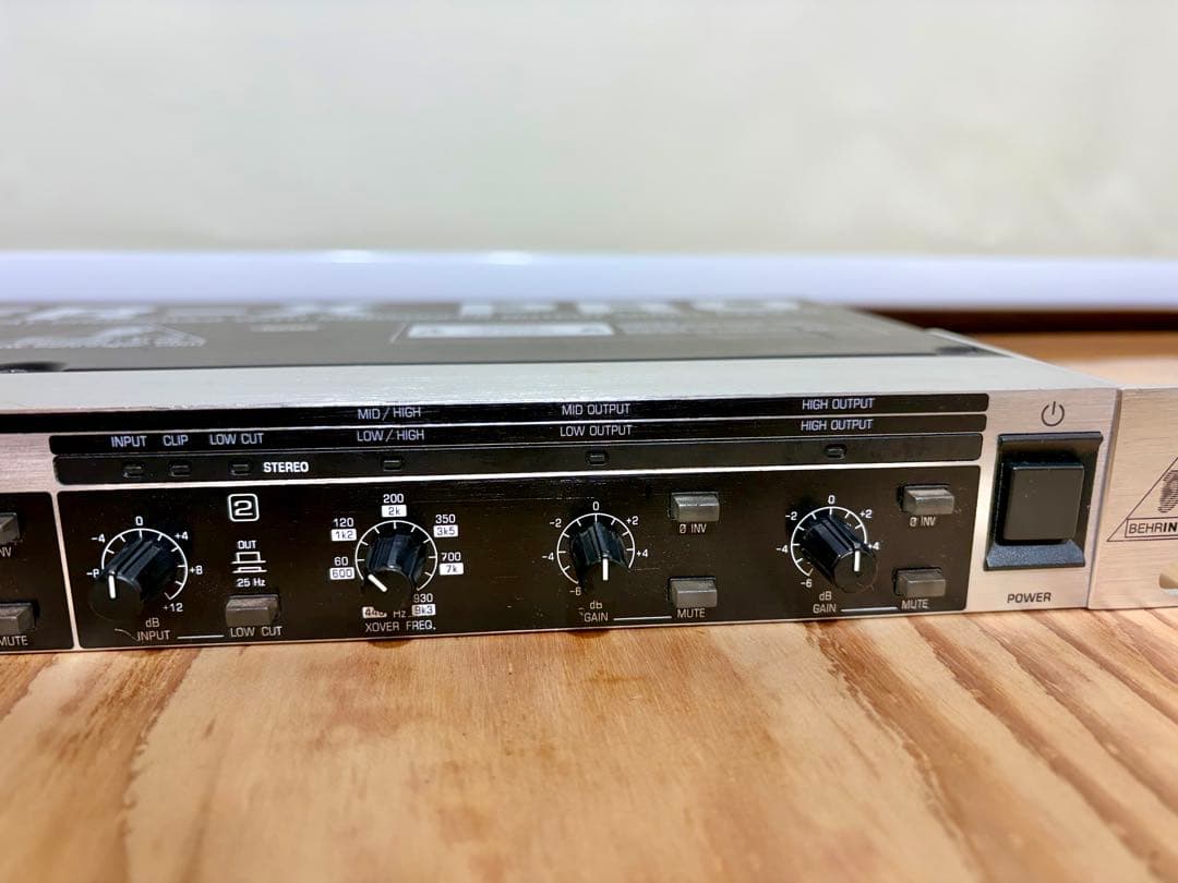 BEHRINGER CX2310 2/3WAYクロスオーバー 動作品　箱付き