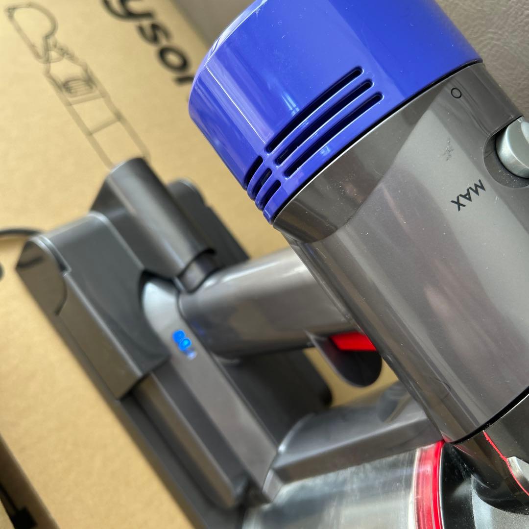 【美品】Dyson v8Fluffy ★説明書付き