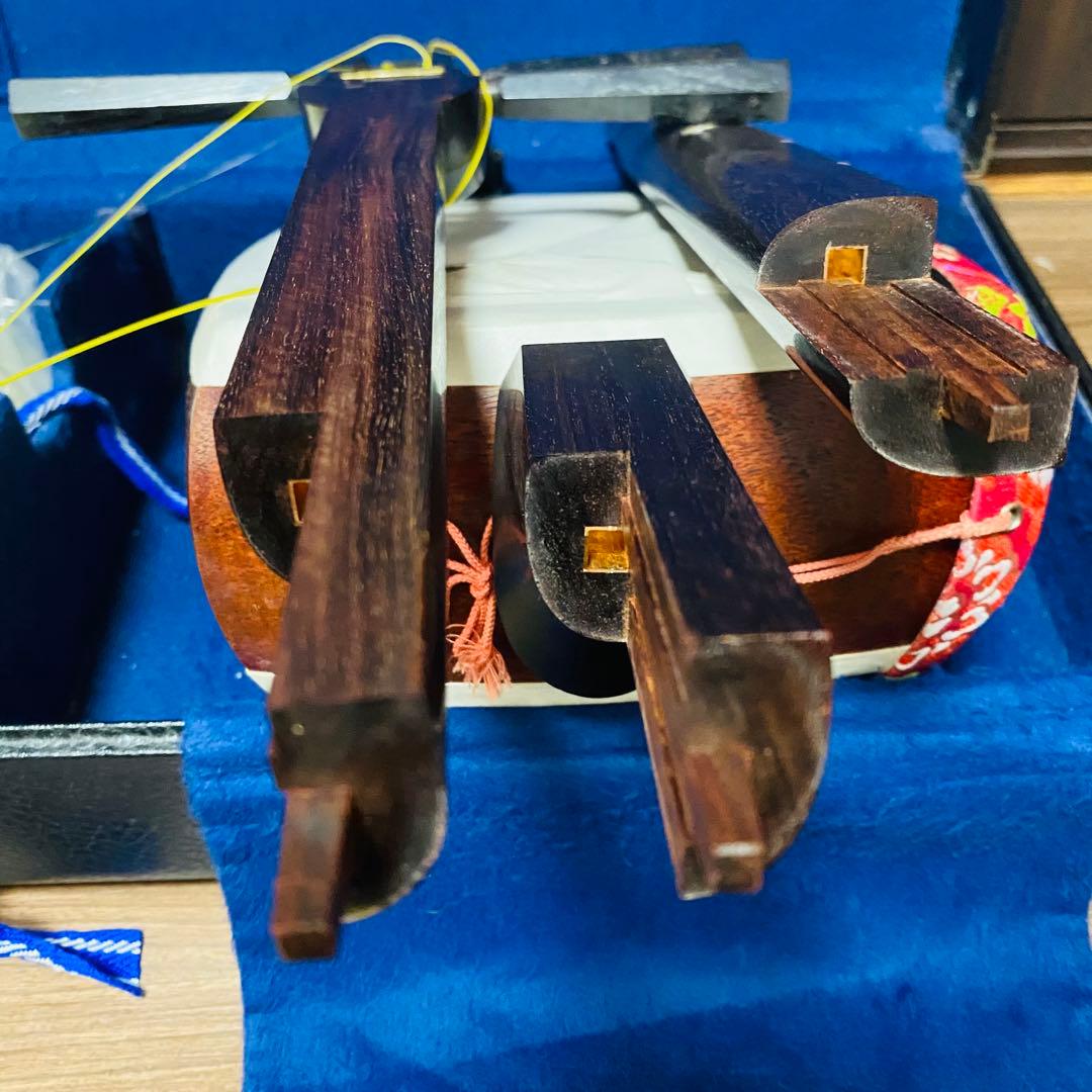 【付属品多数】三味線 棹幅2.8cm 民謡 五厘大 経木 綾杉胴 ケース付