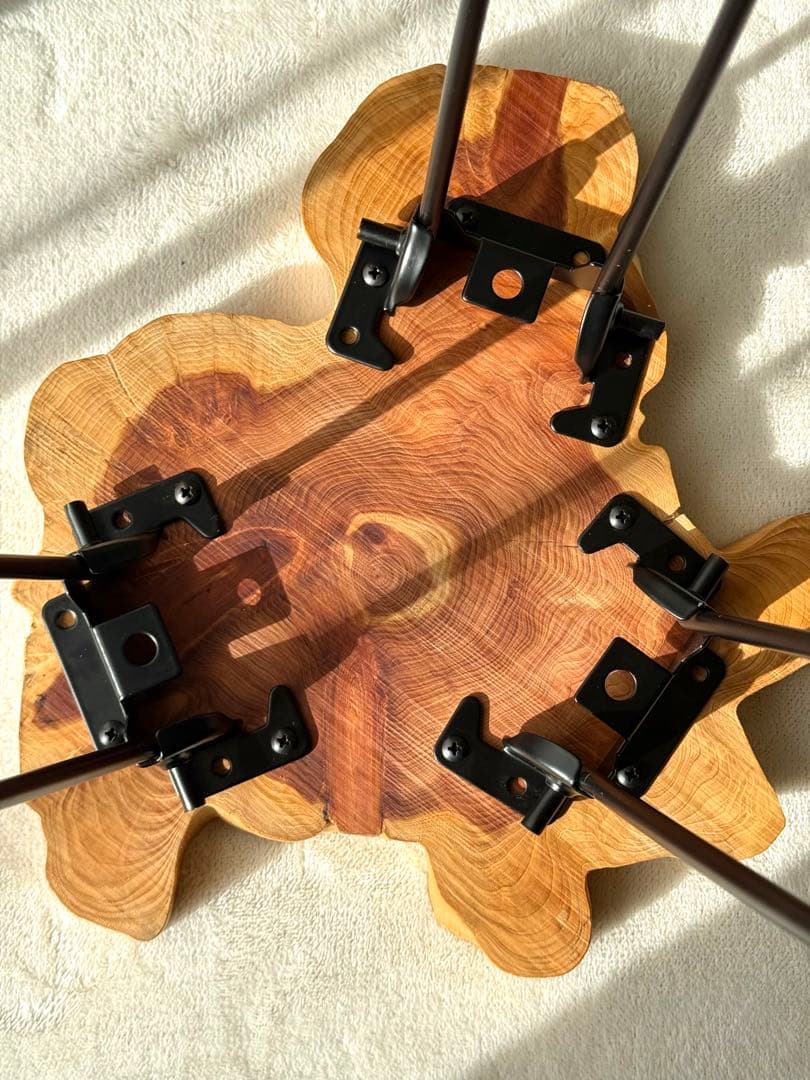 ミニ　コーヒーテーブル　サイドテーブル　天然木　一枚板(k012)やや大きめ