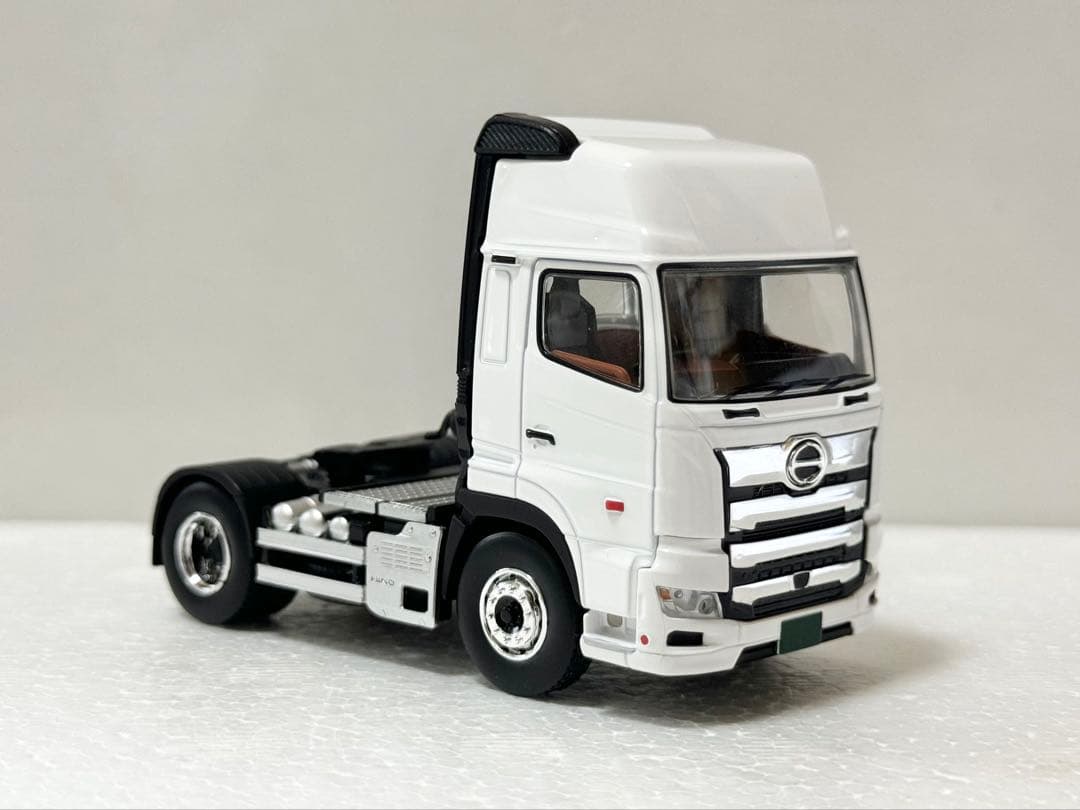 【トミカ】日野・プロフィア　海上コンテナトレーラー　HINO デコトラ