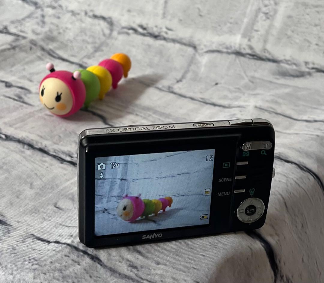 SANYO サンヨーDSC-X1260コンパクトデジカメ中古おまけ付き