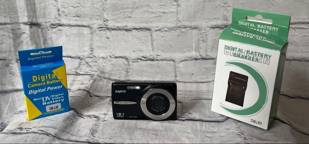 SANYO サンヨーDSC-X1260コンパクトデジカメ中古おまけ付き