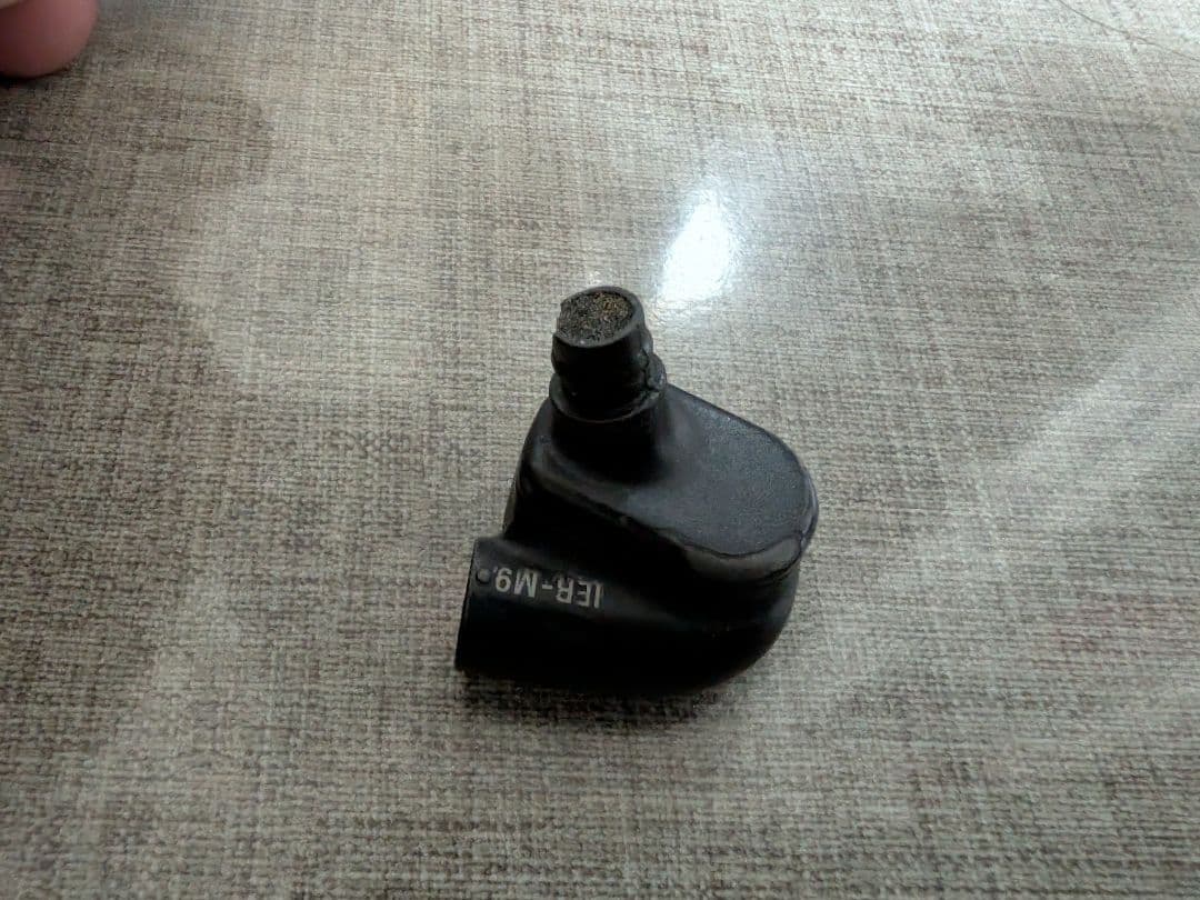 ​【訳あり】SONY IER-M9 (2018年中国販売品) 状態注意