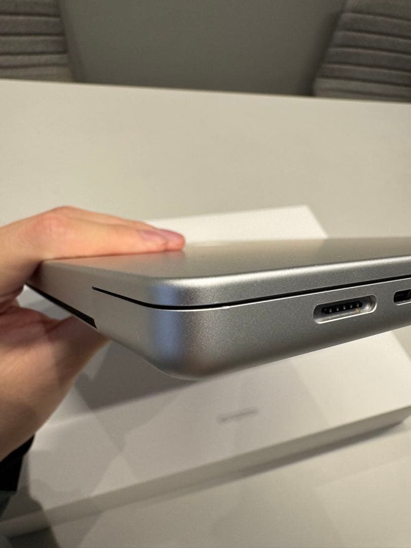 Macbook pro m3max 16インチ36GB 1TB AC+付き
