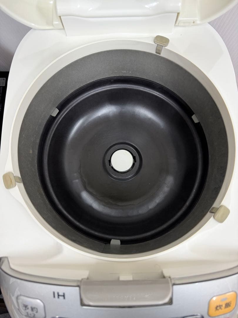 Panasonic IHジャー炊飯器 SR-HD102（2014年製）