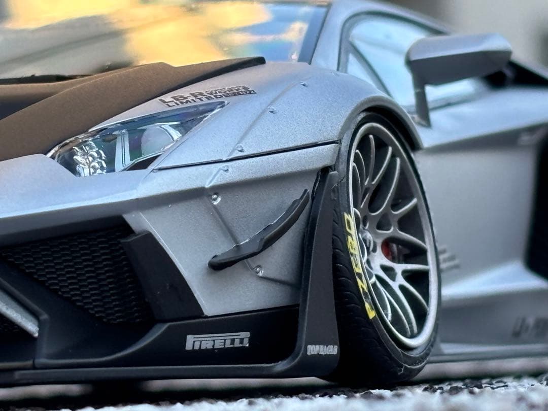 Lamborghini Aventador LB-works 1/24 アオシマ