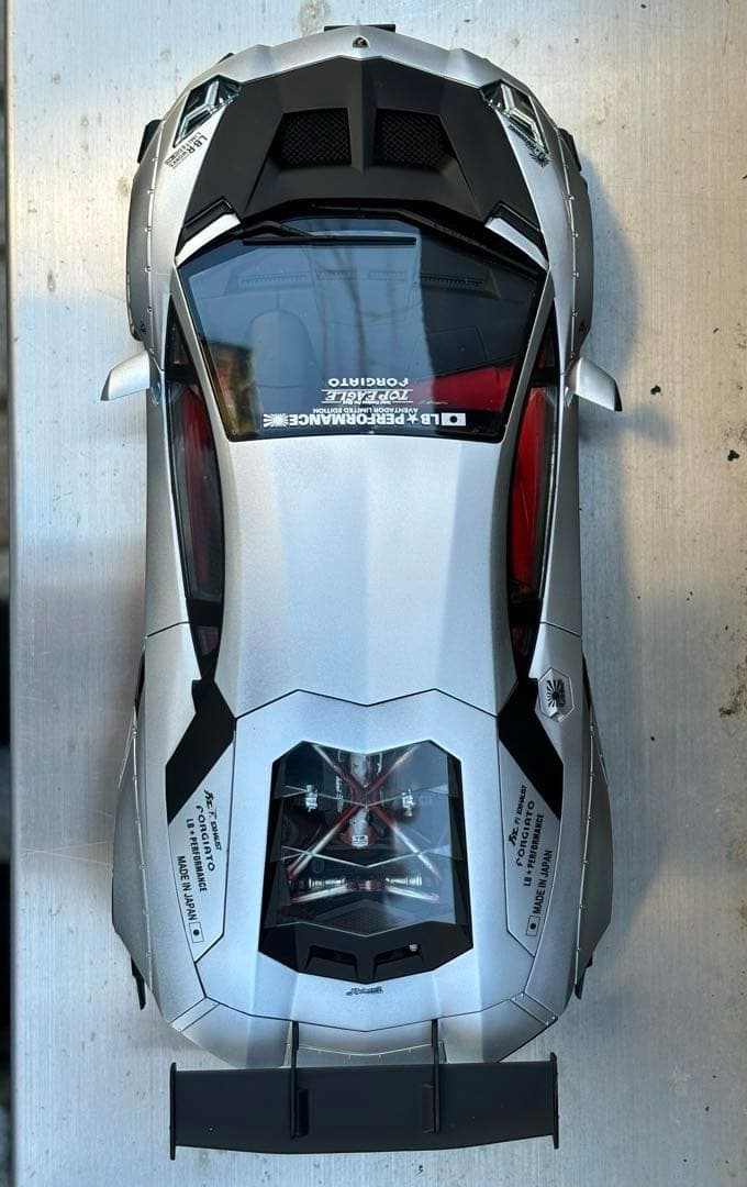 Lamborghini Aventador LB-works 1/24 アオシマ